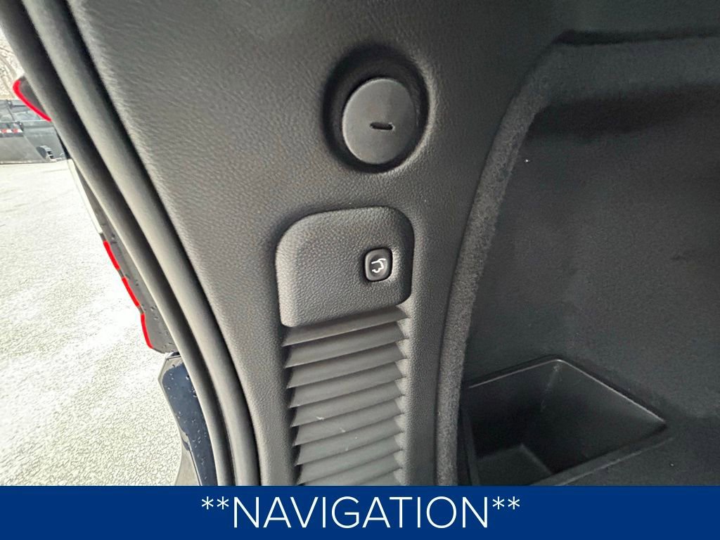 Used 2024 Dodge Durango R/T w/ Blacktop Package image 10