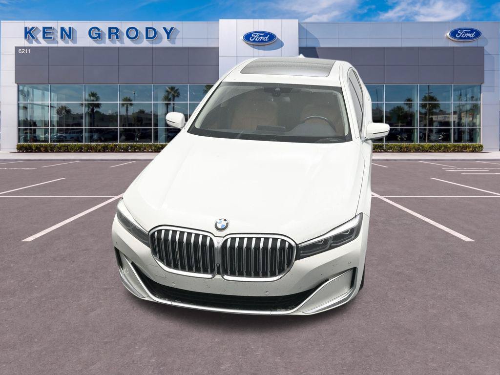 Used 2020 BMW 740i RWD image 10