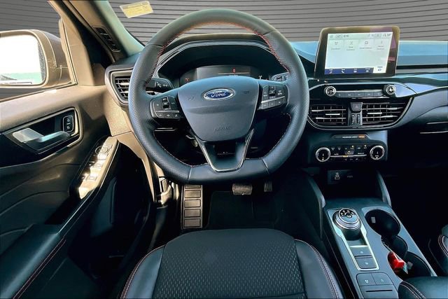 Used 2025 Ford Escape ST-Line Select image 8