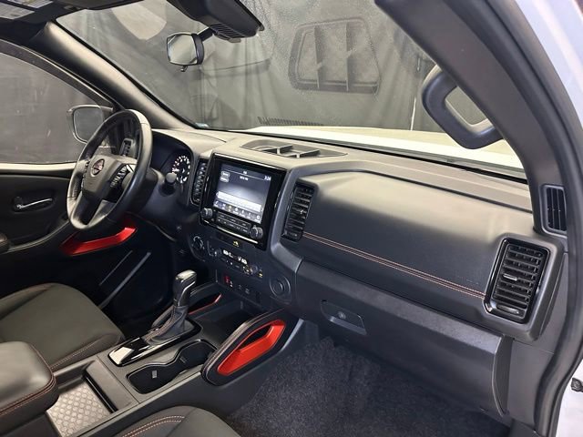 Used 2023 Nissan Frontier PRO-4X w/ Technology Package AWD/4WD image 17