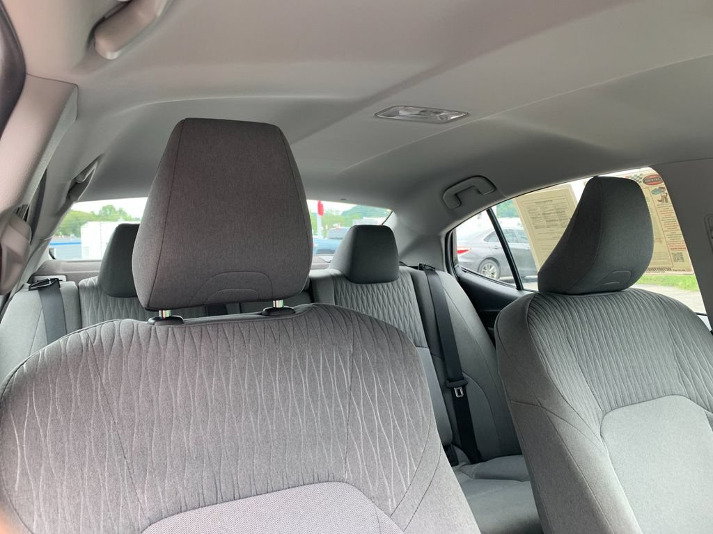Used 2025 Toyota Camry LE w/ Convenience Package FWD image 18