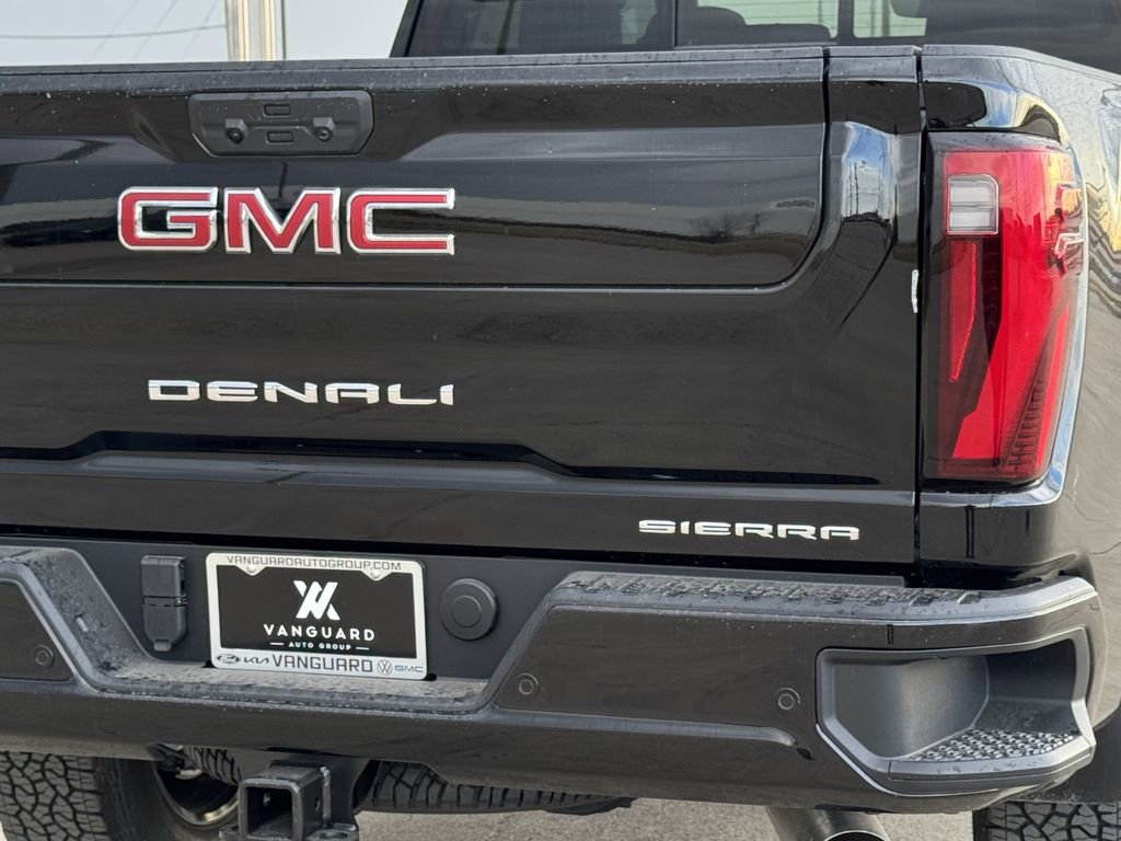 New 2026 GMC Sierra 2500 Denali w/ Denali Reserve Package image 8