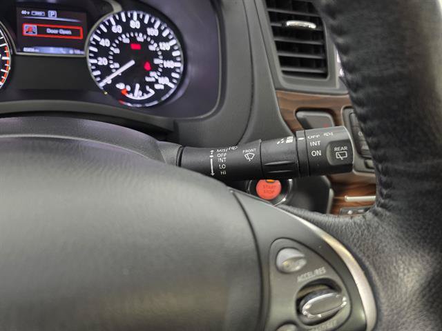 Used 2018 Nissan Pathfinder Platinum AWD/4WD image 40