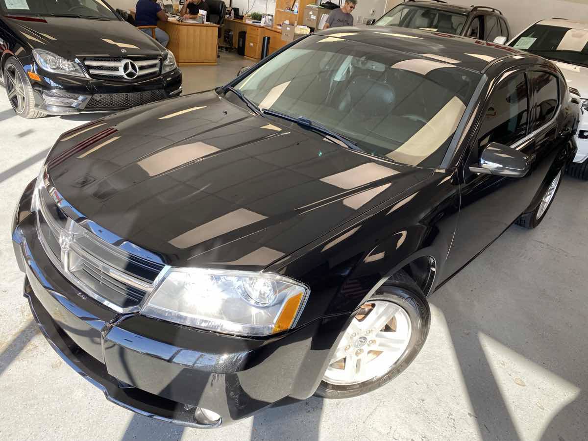 Used 2010 Dodge Avenger R/T w/ Premium Convenience Group FWD image 7