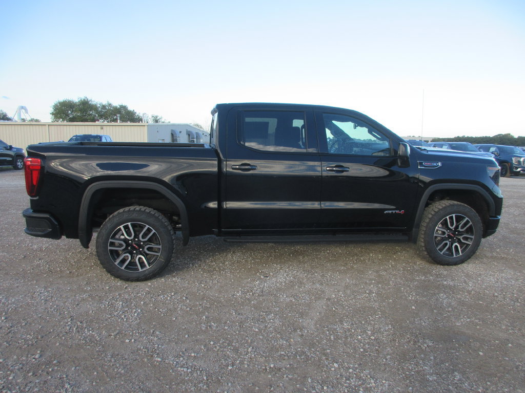 New 2026 GMC Sierra 1500 AT4 w/ AT4 Premium Package AWD/4WD image 3