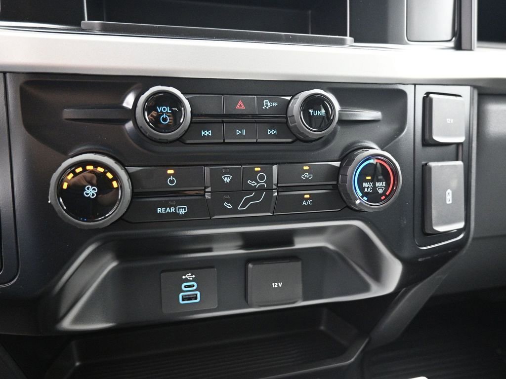 New 2026 Ford F450 XL w/ XL Chrome Package RWD image 17