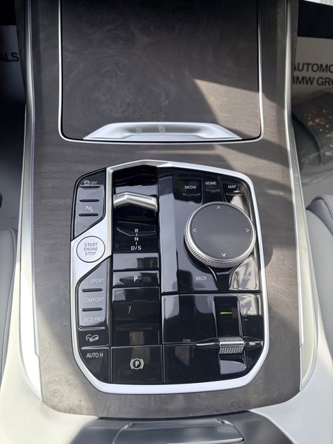 New 2026 BMW X7 xDrive40i image 9