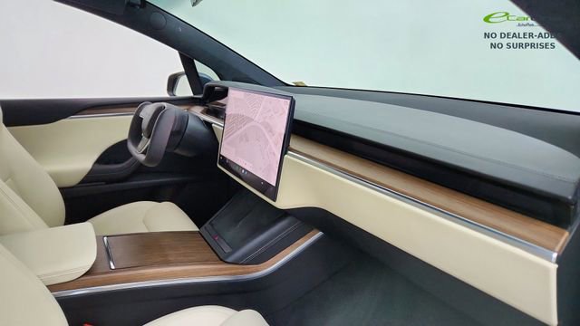 Used 2023 Tesla Model X image 19