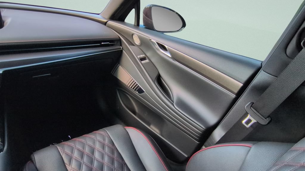 Used 2023 Genesis G80 3.5T Sport w/ Winter Weather Package AWD/4WD image 12