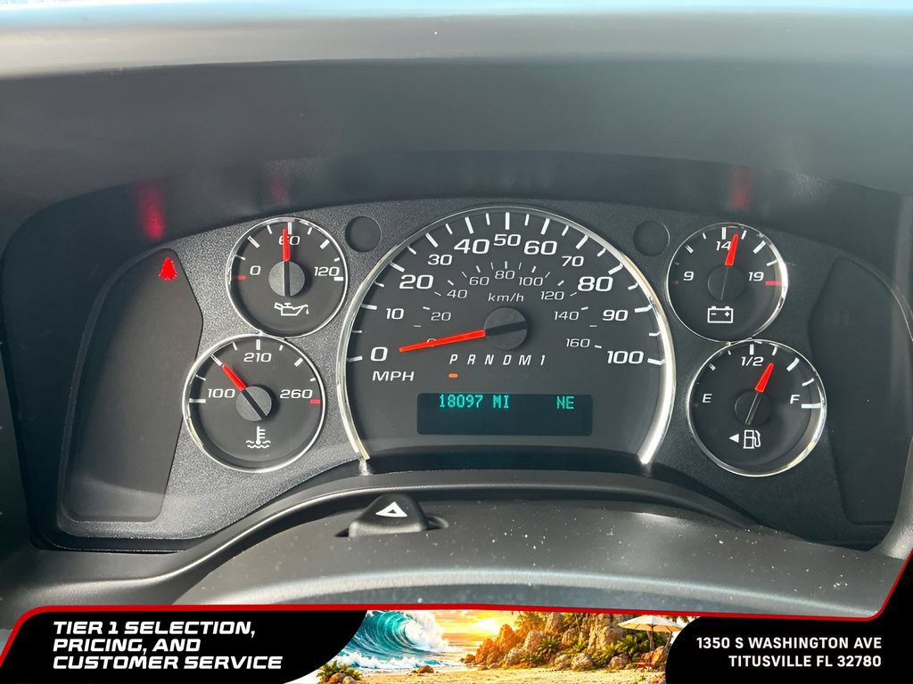 Used 2025 Chevrolet Express 3500 LT w/ LT Preferred Equipment Group RWD image 24