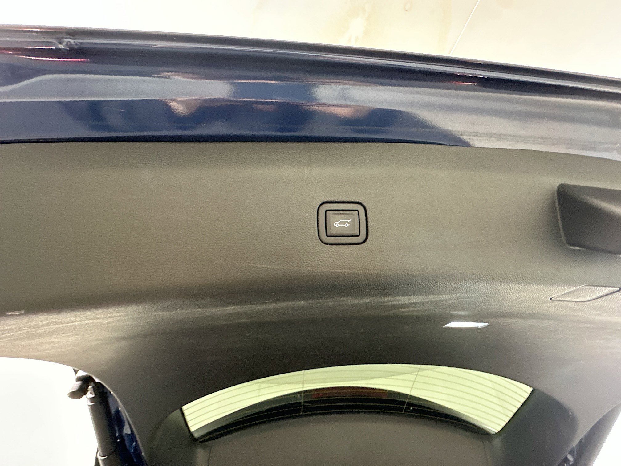 Used 2024 Buick Enclave Essence w/ LPO, Floor Liner Package image 31