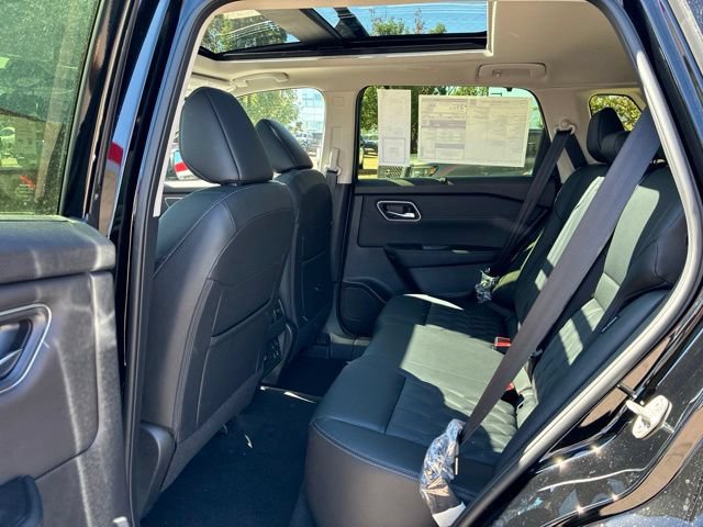 New 2026 Nissan Rogue Platinum w/ Platinum Premium Package AWD/4WD image 8