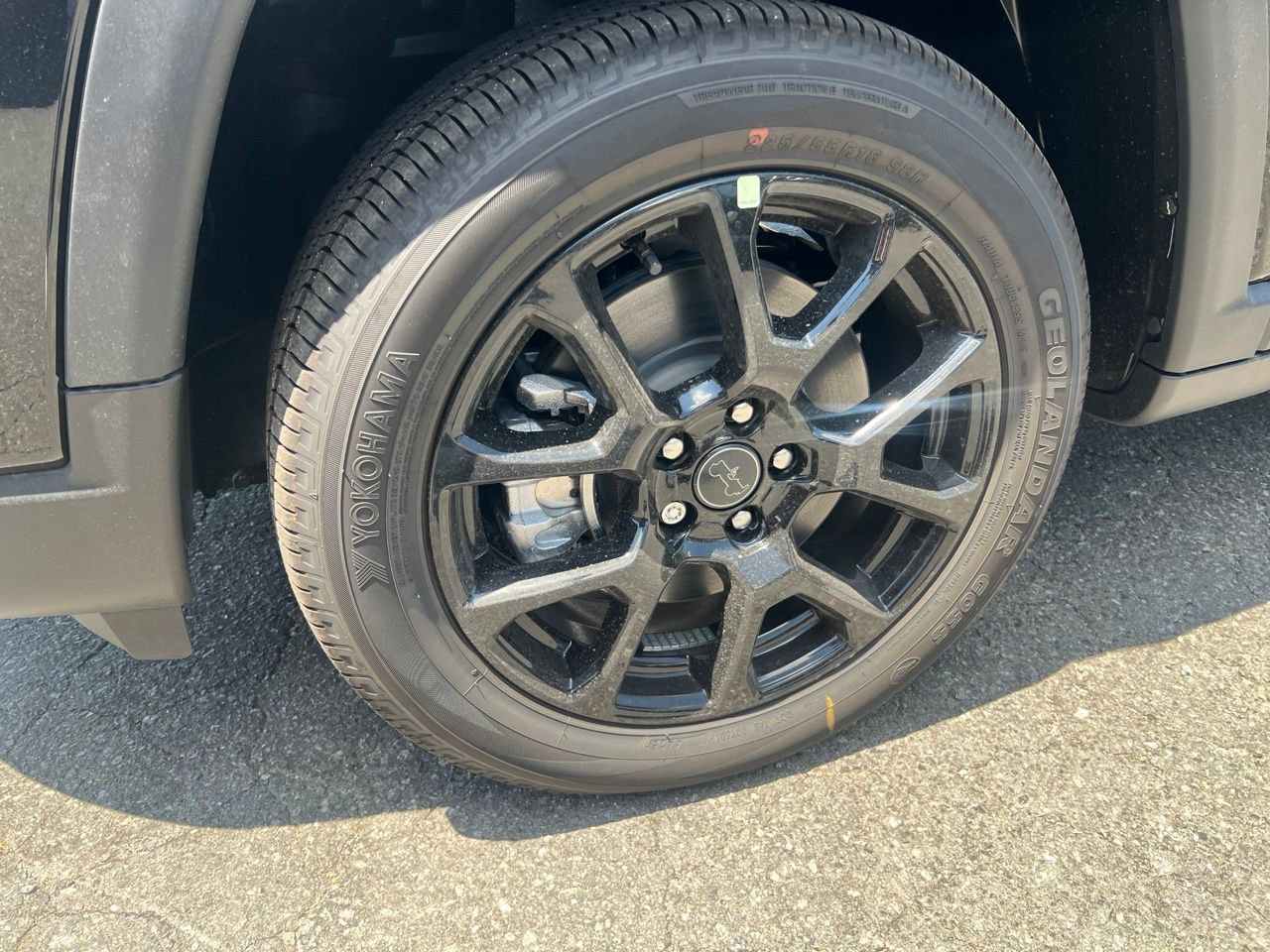 New 2026 Jeep Compass Latitude AWD/4WD image 9