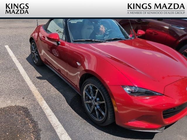 Used 2017 MAZDA MX-5 Miata Grand Touring RWD image 1