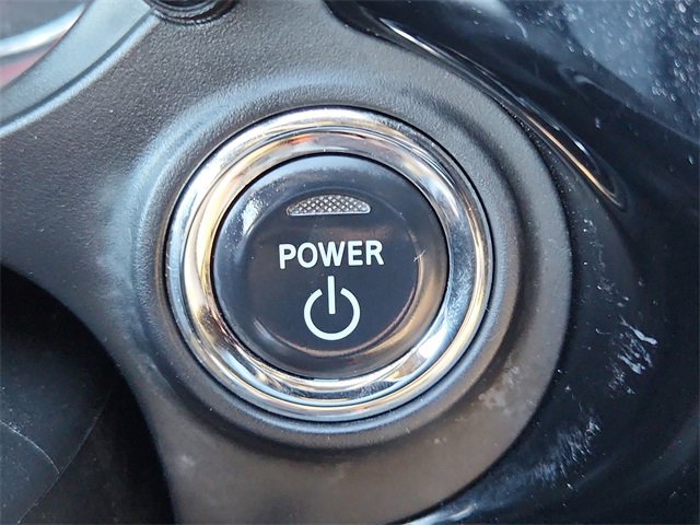 Used 2019 Mitsubishi Outlander GT image 16