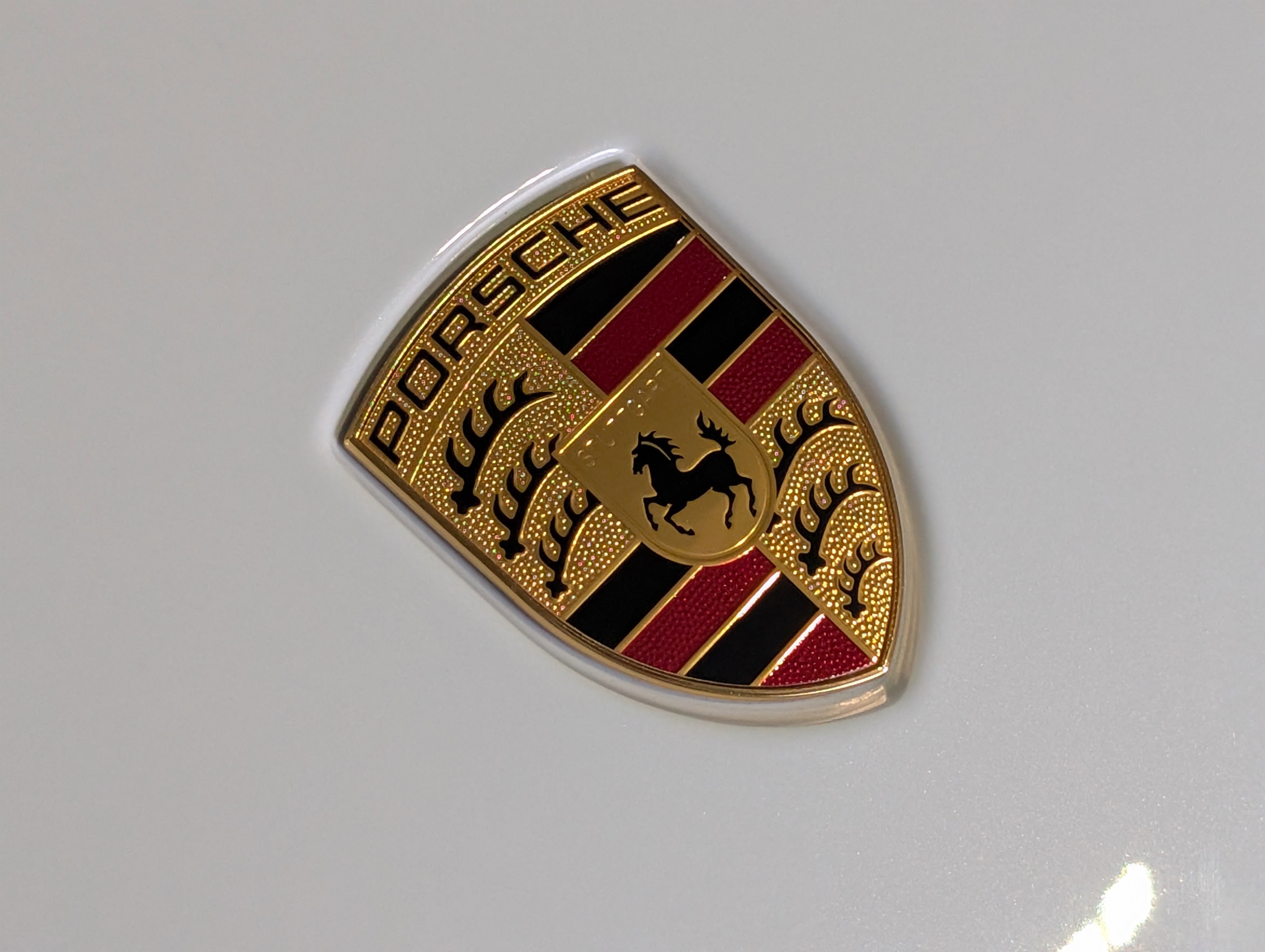 Certified 2025 Porsche Macan image 14