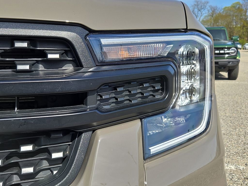 Used 2025 Ford Ranger XL w/ Trailer Tow Package AWD/4WD image 9