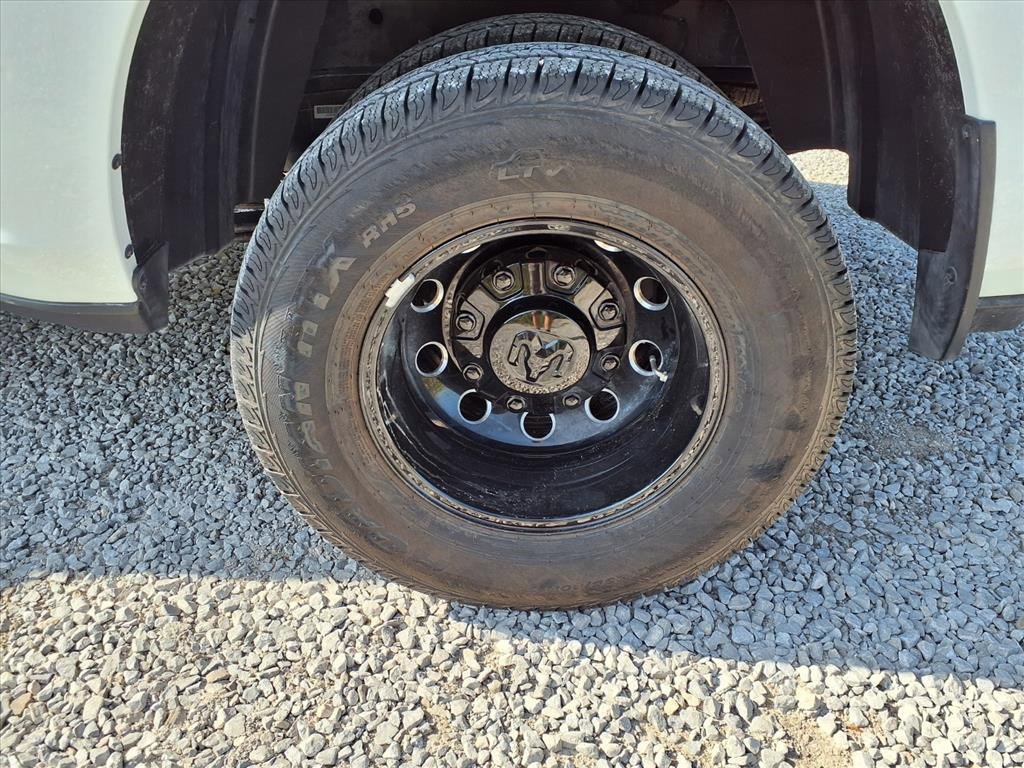 Used 2025 RAM 3500 Laramie image 41