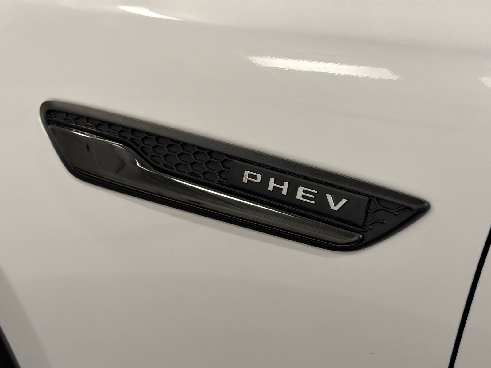 Used 2025 MAZDA CX-70 Plug-In Hybrid w/ Premium Plus AWD/4WD image 15