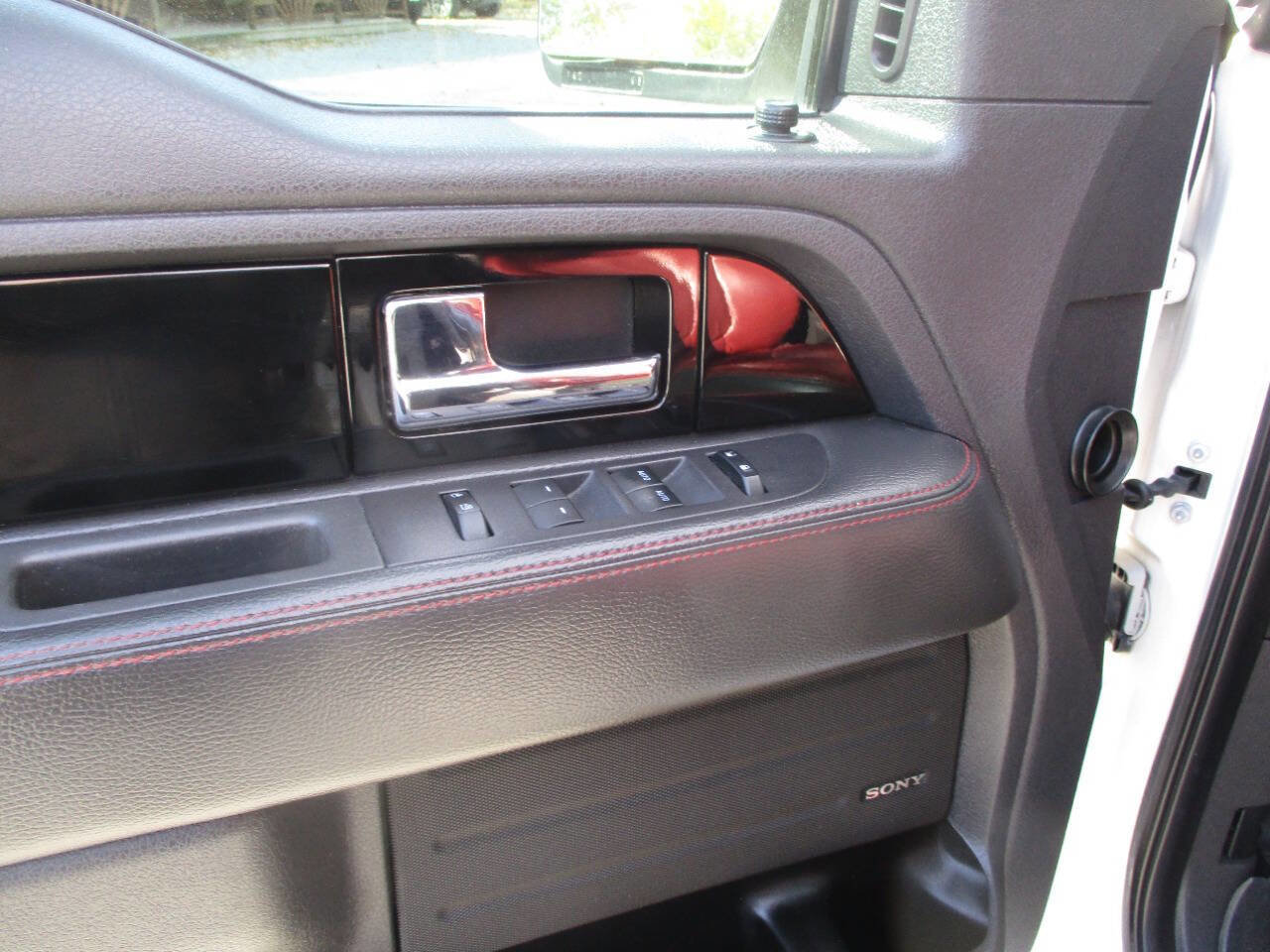 Used 2013 Ford F150 Limited image 18