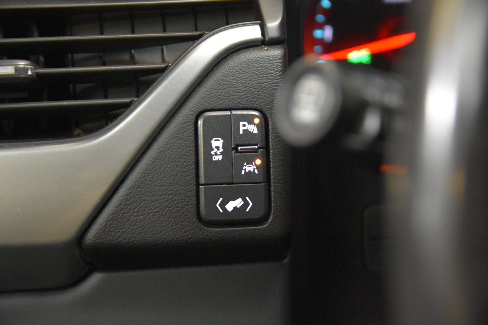 Used 2018 Chevrolet Tahoe LT RWD image 20