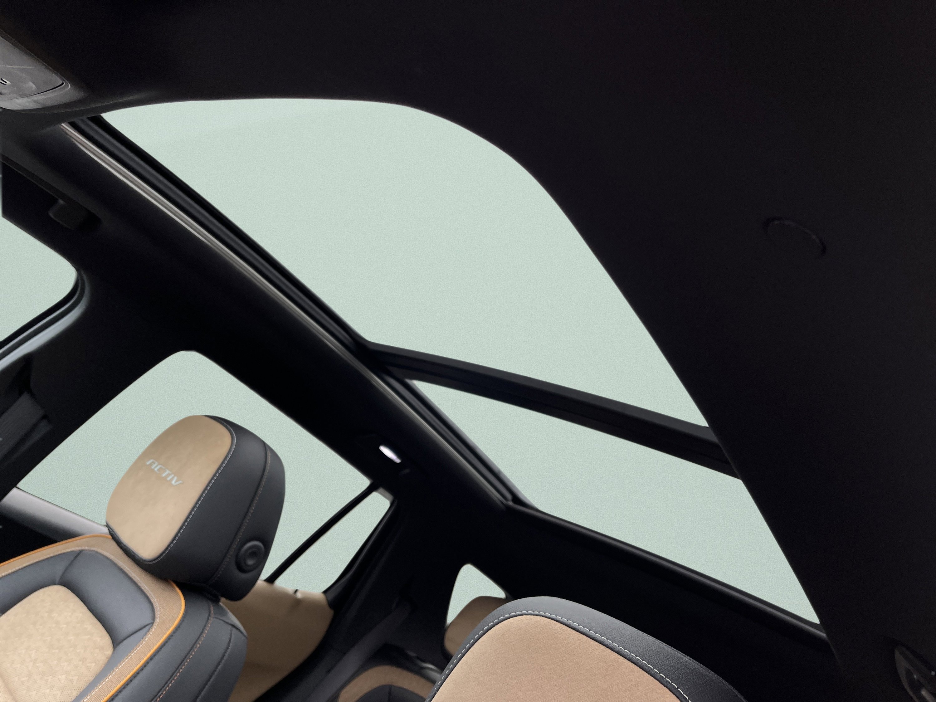 Used 2026 Chevrolet Equinox ACTIV w/ Safety and Technology Package image 21