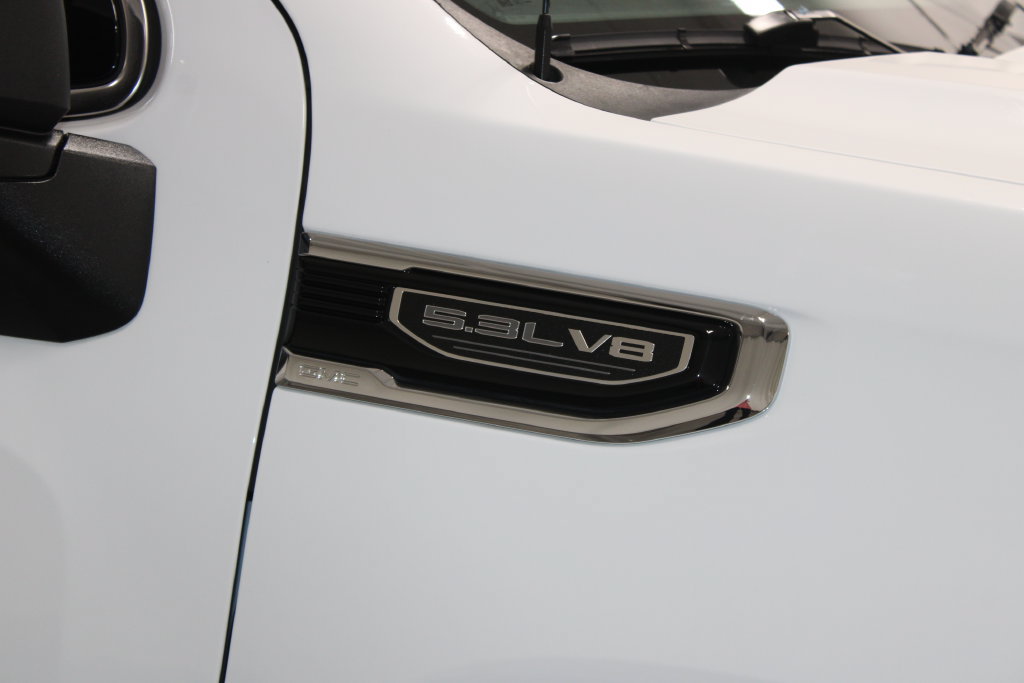 Used 2022 GMC Sierra 1500 SLT AWD/4WD image 19