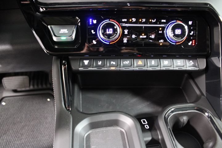 New 2026 GMC Sierra 2500 AT4X AWD/4WD image 36