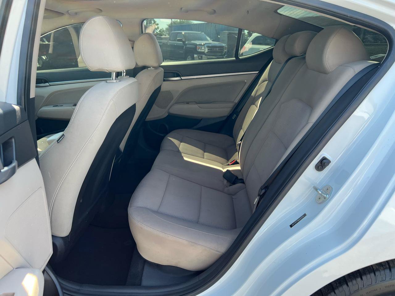 Used 2017 Hyundai Elantra Value Edition w/ Cargo Package FWD image 15