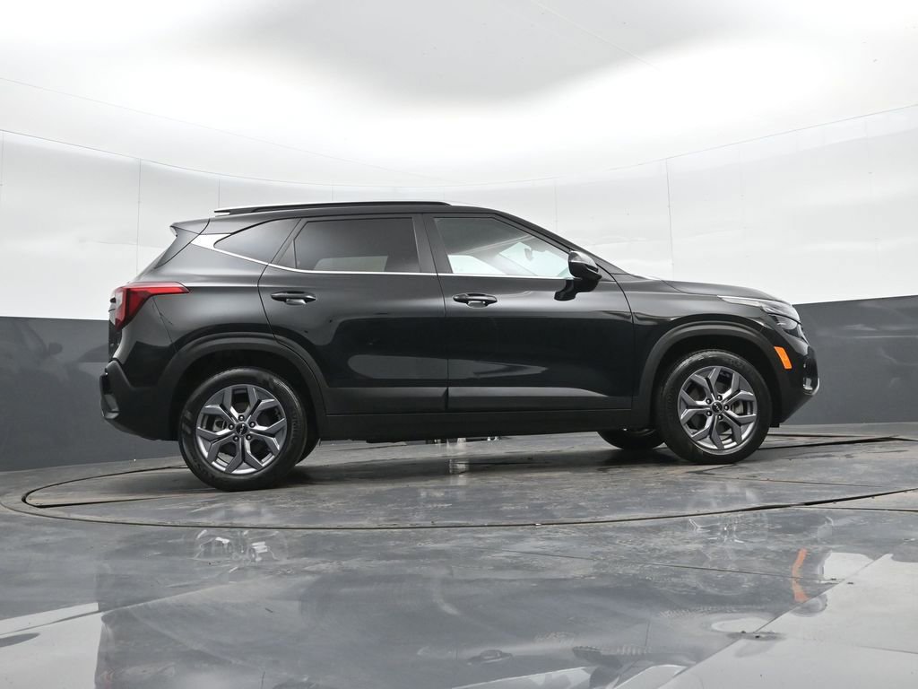 Used 2024 Kia Seltos S image 32