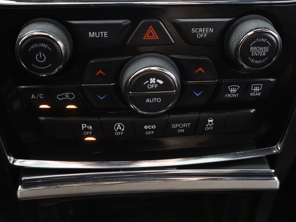 Used 2021 Jeep Grand Cherokee Limited image 51