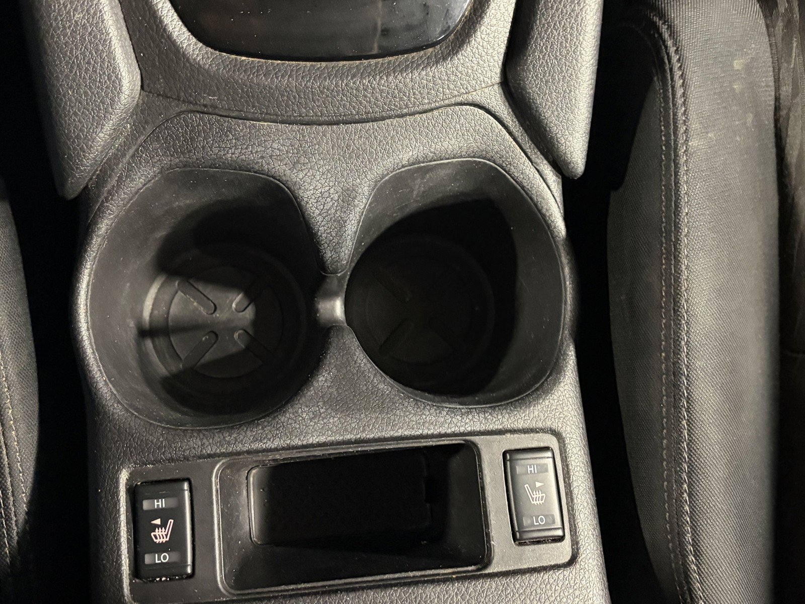 Used 2019 Nissan Rogue SV w/ Premium Package AWD/4WD image 18