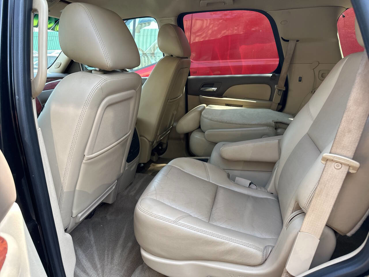 Used 2011 Chevrolet Tahoe LTZ AWD/4WD image 5