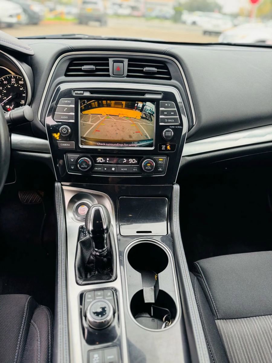 Used 2019 Nissan Maxima 3.5 S w/ Floor Mat Group FWD image 12