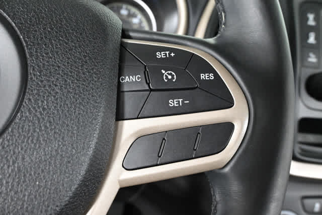 Used 2017 Jeep Cherokee Sport AWD/4WD image 20