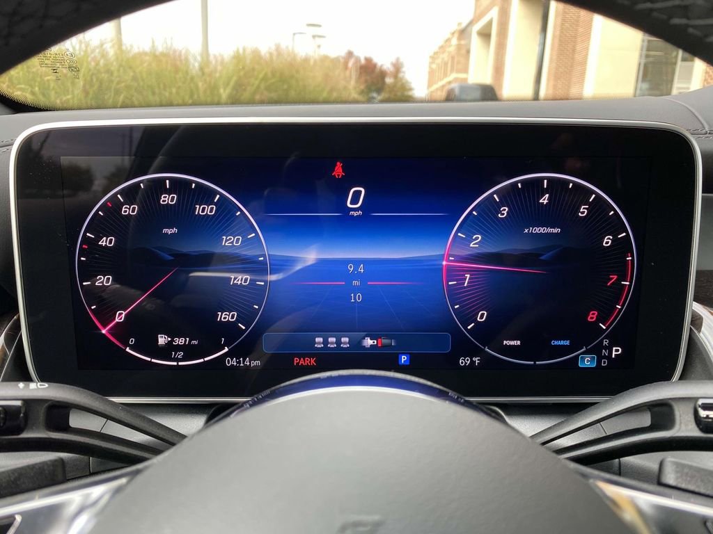 Certified 2025 Mercedes-Benz GLC 300 4MATIC image 32