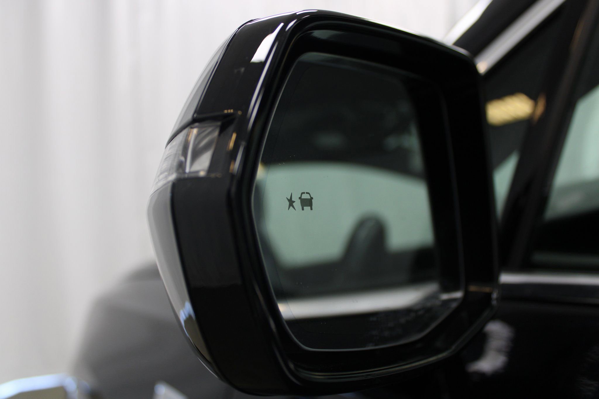 Used 2023 Cadillac XT6 Premium Luxury image 10