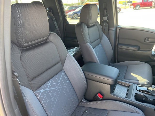 New 2026 Nissan Frontier SV w/ Tow Package image 29