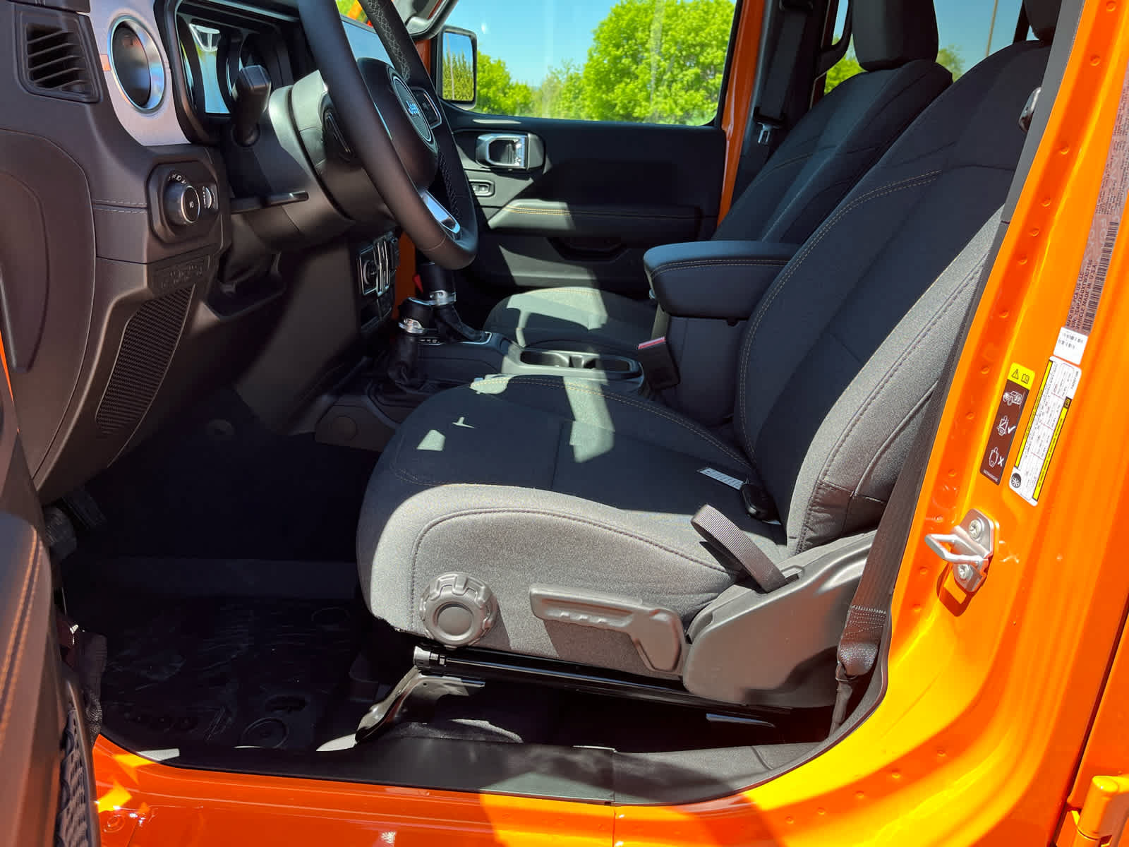 New 2026 Jeep Wrangler Unlimited Sahara AWD/4WD image 11