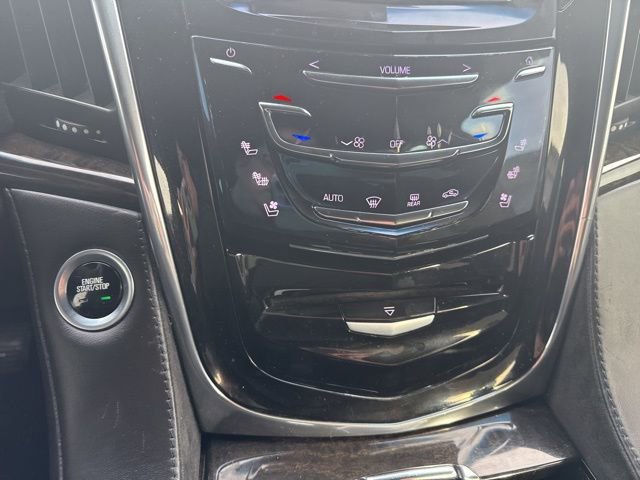 Used 2016 Cadillac Escalade Platinum image 30