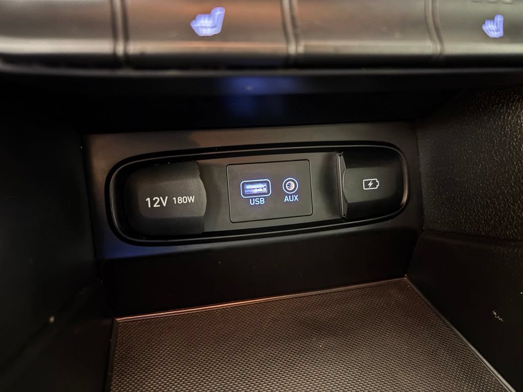 Used 2020 Hyundai Santa Fe SEL FWD image 25