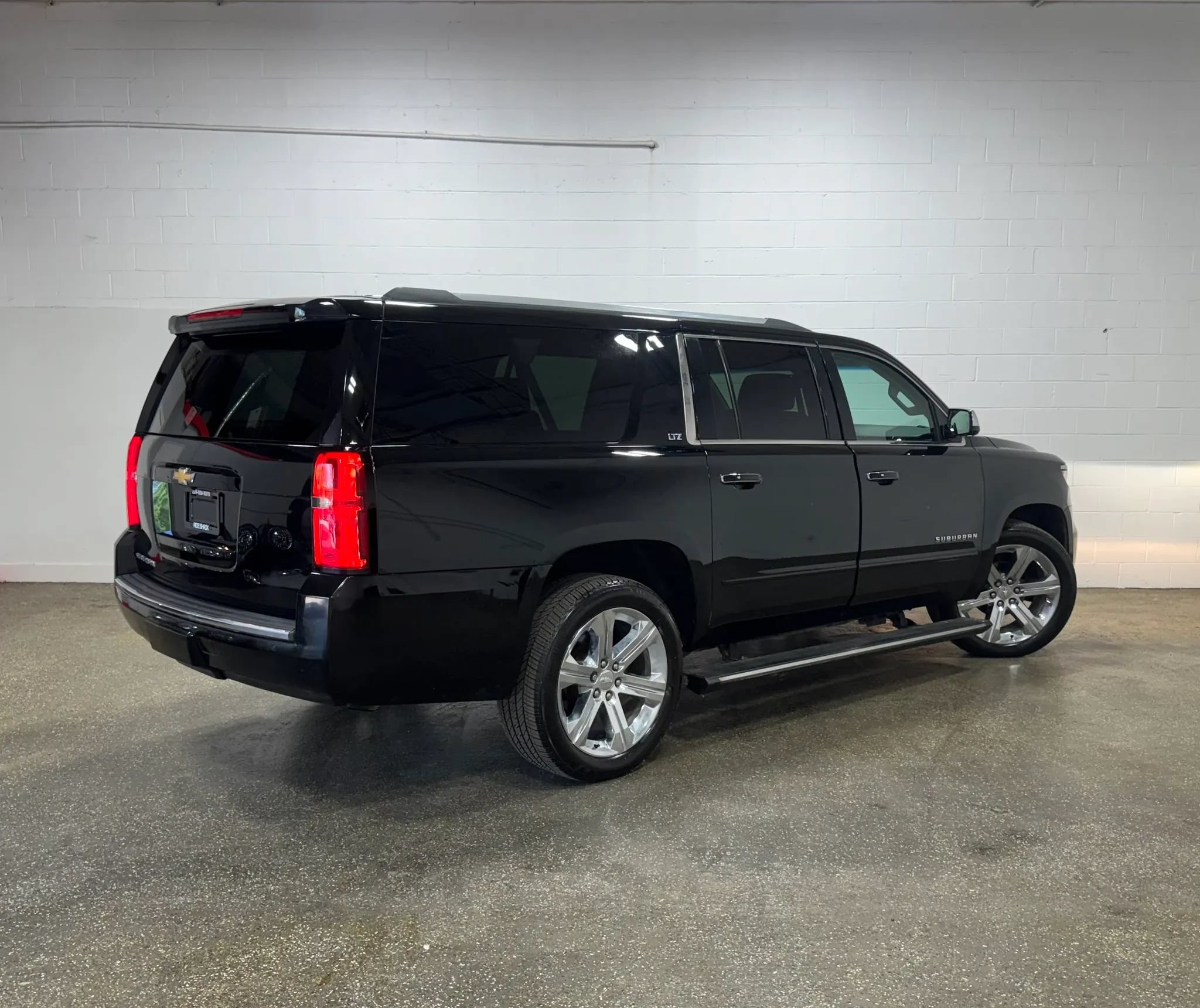 Used 2016 Chevrolet Suburban LTZ AWD/4WD image 3