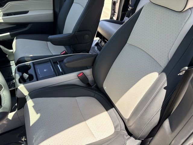 Certified 2026 Honda Odyssey Elite image 24