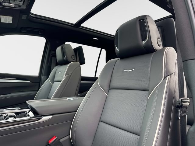New 2026 Cadillac Escalade Sport w/ Touring Package AWD/4WD image 22