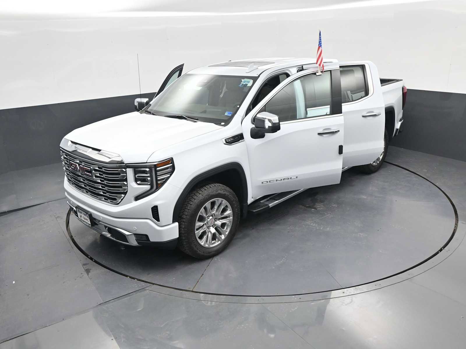 New 2026 GMC Sierra 1500 Denali w/ Technology Package AWD/4WD image 41