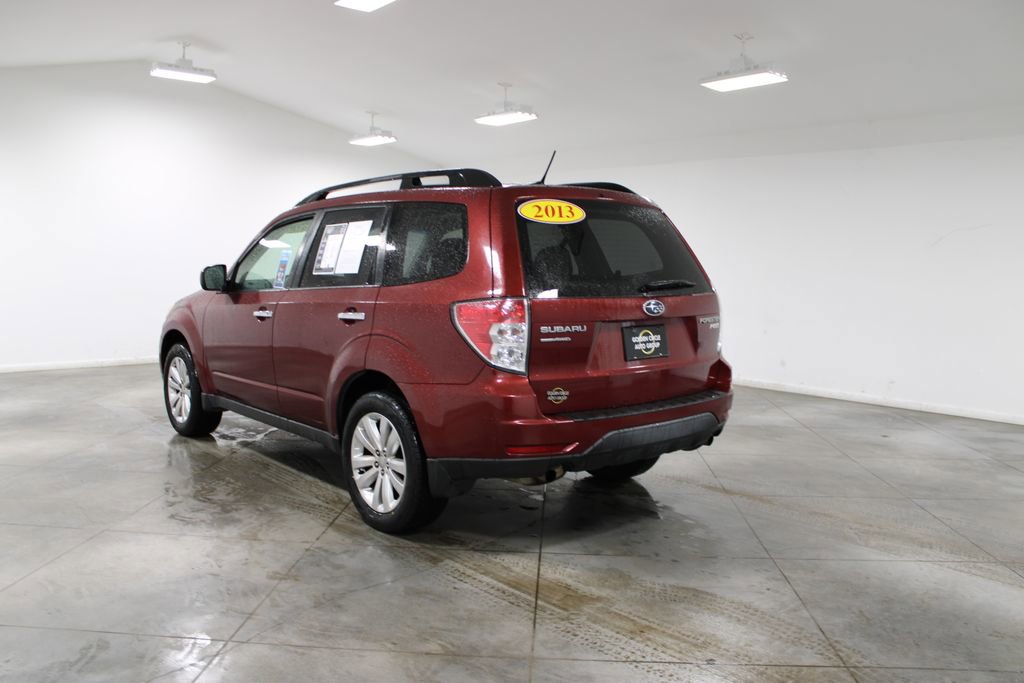 Used 2013 Subaru Forester 2.5X Premium w/ All-Weather Plus Pkg image 6