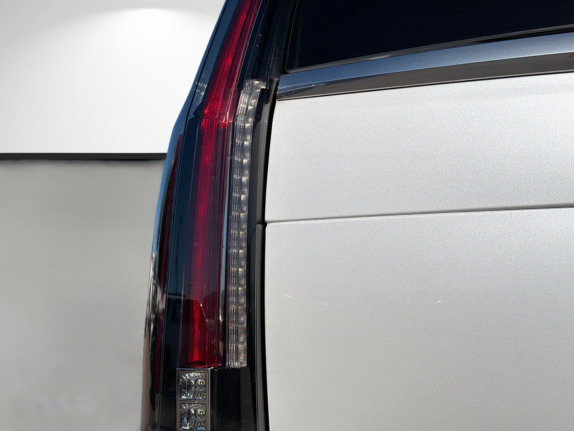 Used 2020 Cadillac Escalade Luxury image 10