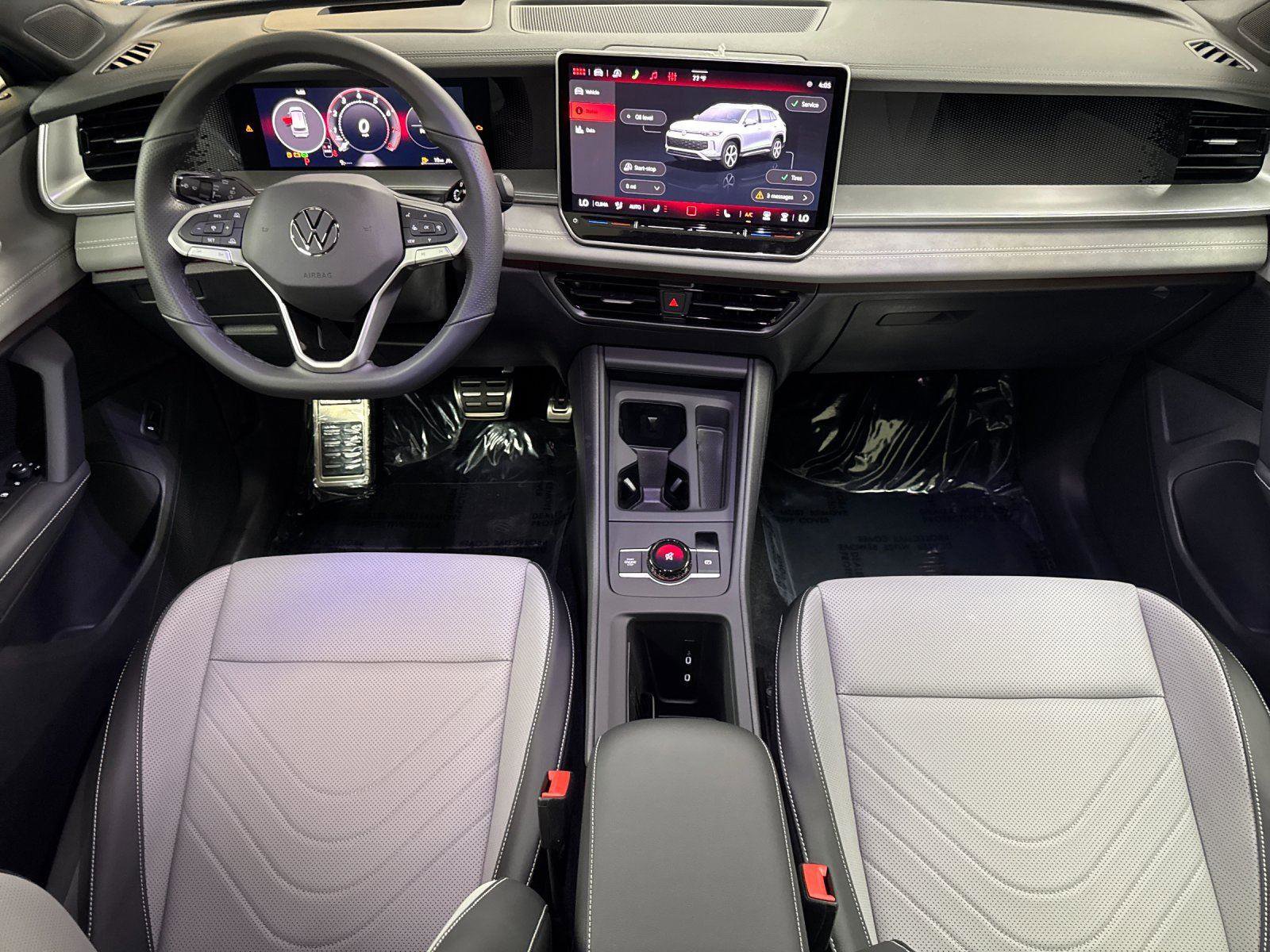 New 2026 Volkswagen Tiguan SE R-Line AWD/4WD image 12