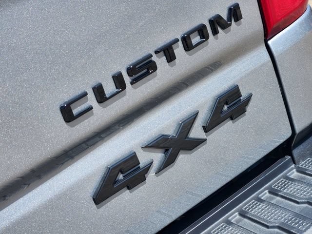 Used 2026 Chevrolet Silverado 1500 Custom Trail Boss w/ Turbomax Blackout Package AWD/4WD image 12