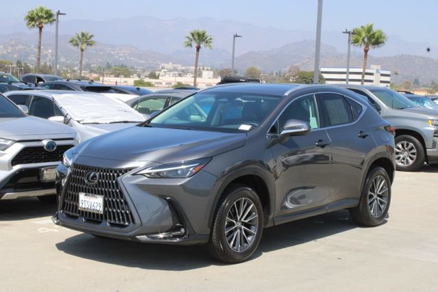 Certified 2025 Lexus NX 250 FWD w/ Accessory Package (Z1) image 3